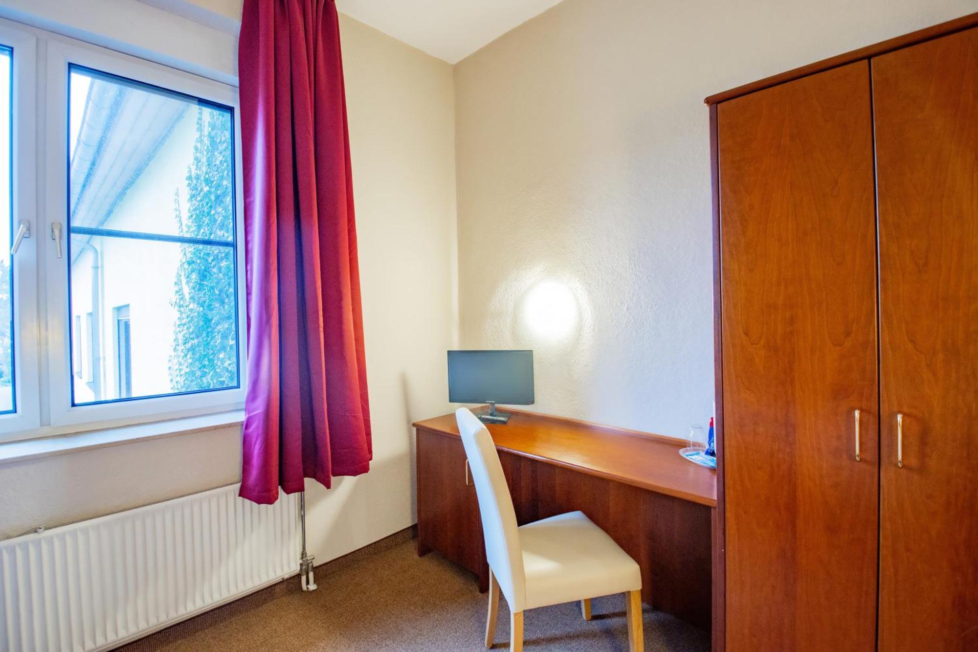 Seehotel Brandenburg An Der Havel Brielow Bagian luar foto
