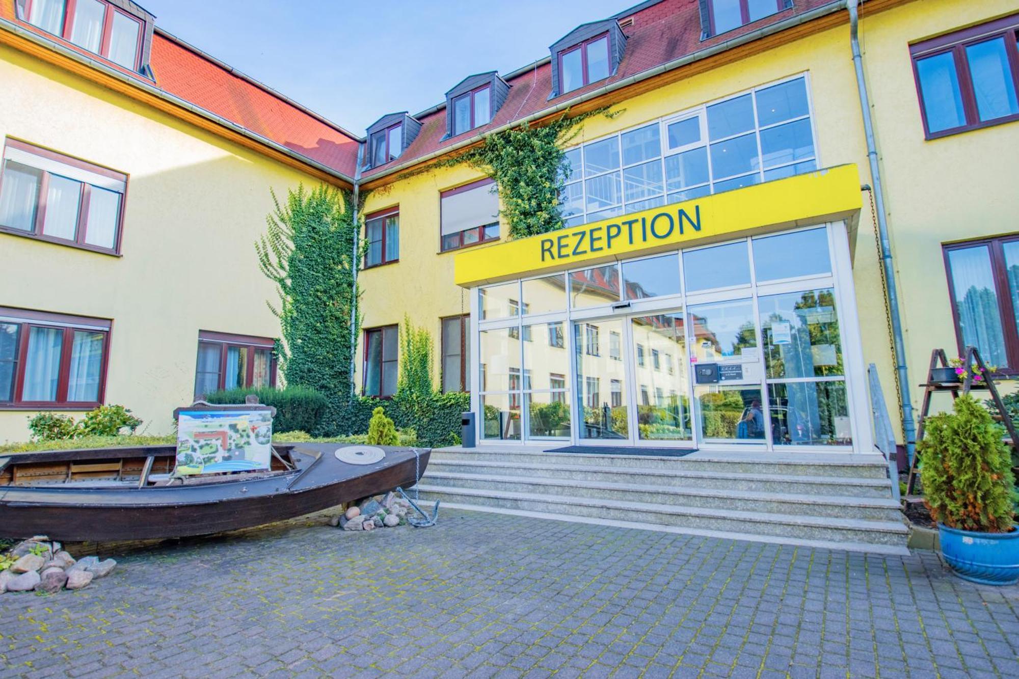 Seehotel Brandenburg An Der Havel Brielow Bagian luar foto
