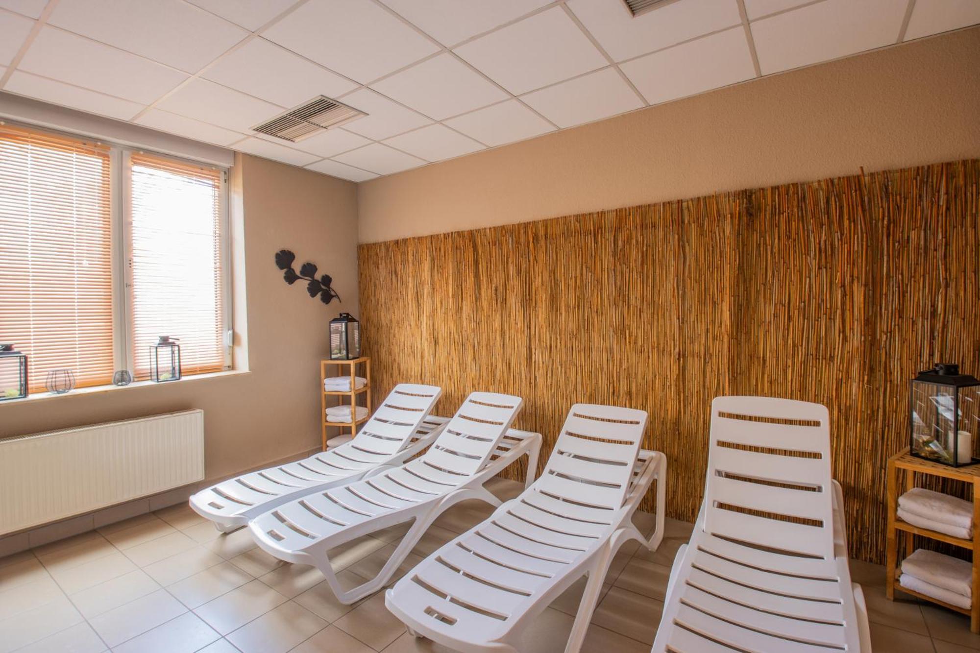 Seehotel Brandenburg An Der Havel Brielow Bagian luar foto
