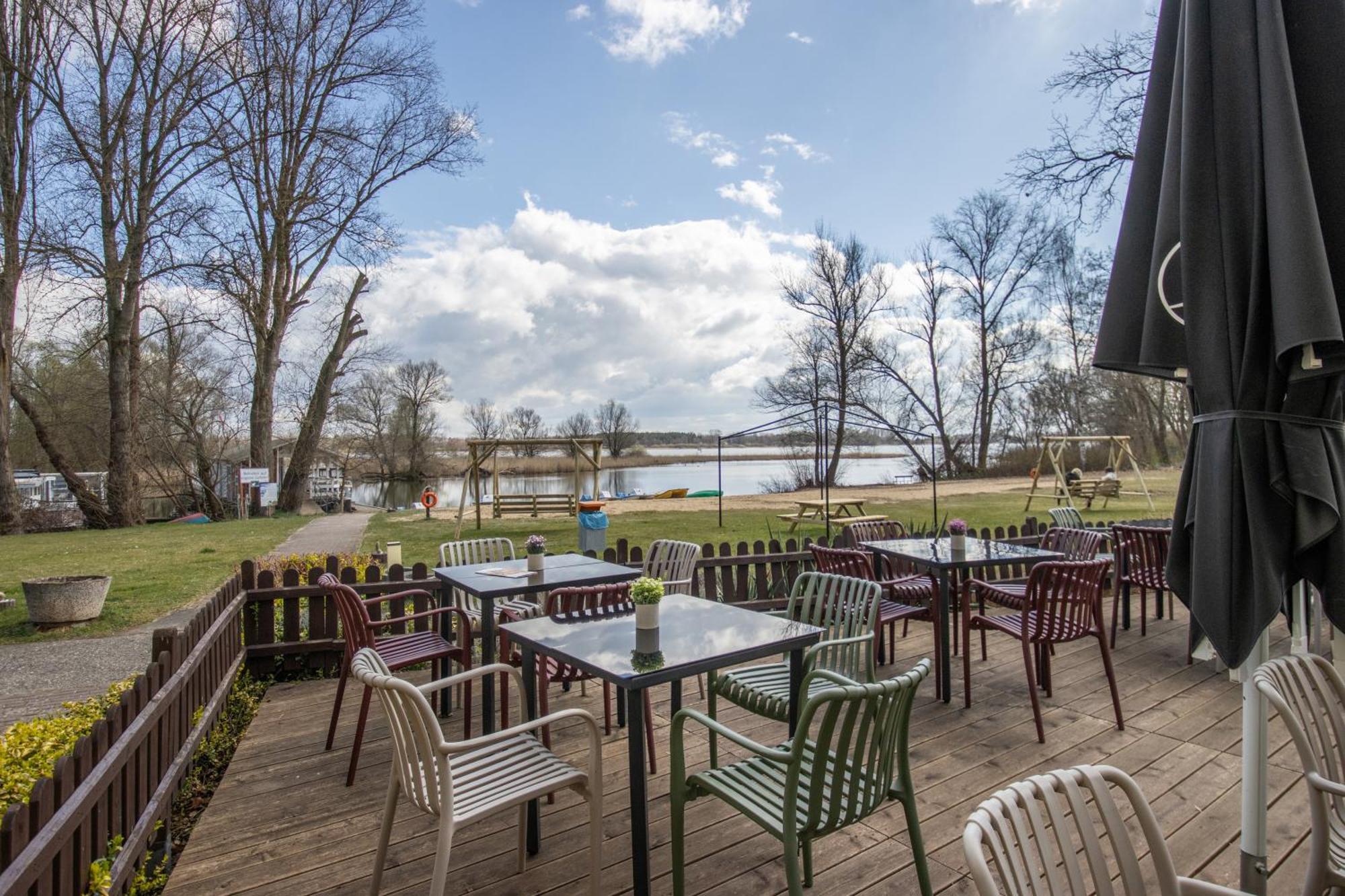Seehotel Brandenburg An Der Havel Brielow Bagian luar foto