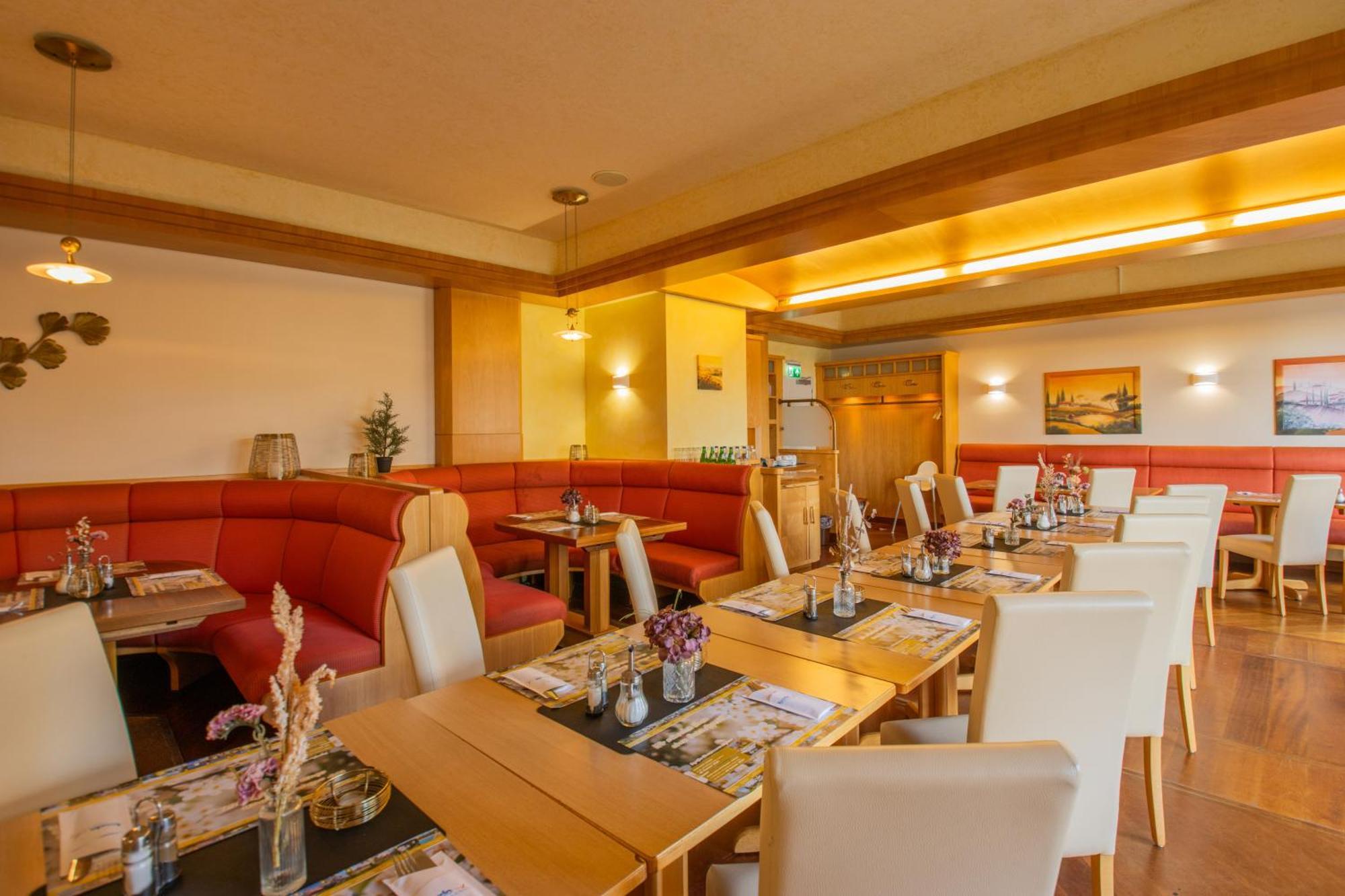 Seehotel Brandenburg An Der Havel Brielow Bagian luar foto