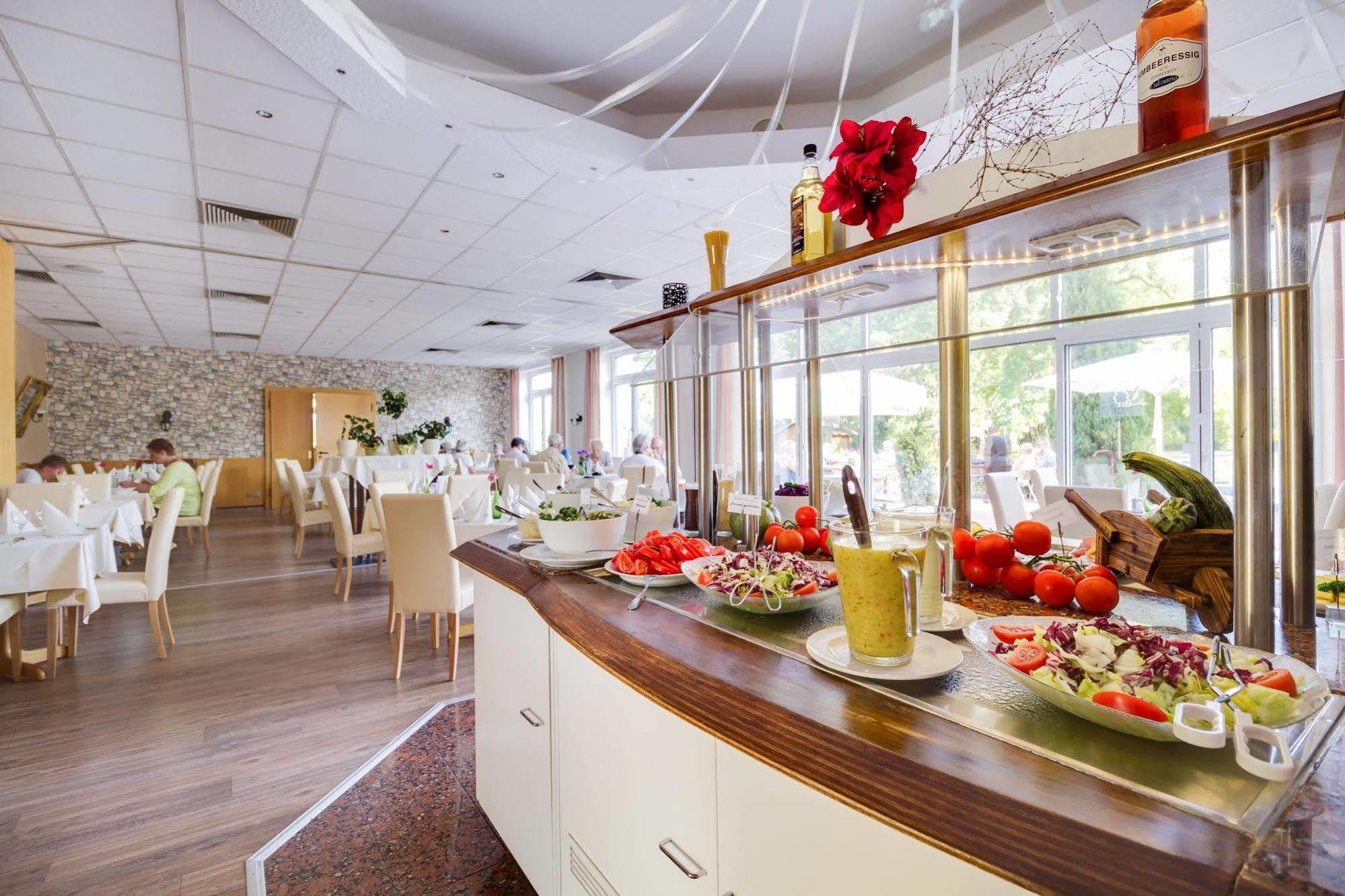 Seehotel Brandenburg An Der Havel Brielow Bagian luar foto
