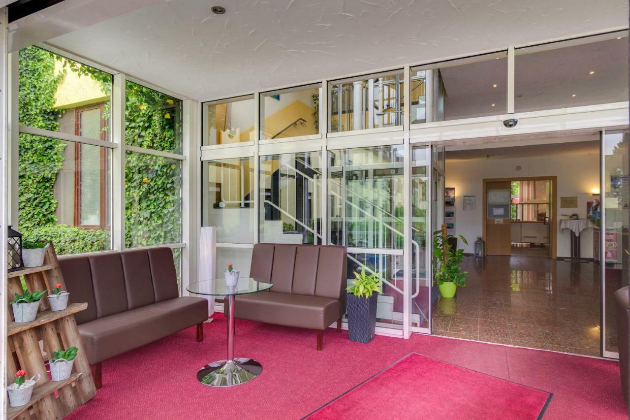 Seehotel Brandenburg An Der Havel Brielow Bagian luar foto